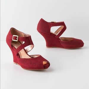 New Anthropologie Crossed Nerodia Wedges size 7